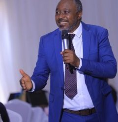 Solving the Cash Flow Crunch: Invoice Financing Takes Center Stage at Manufacturers’ Symposium